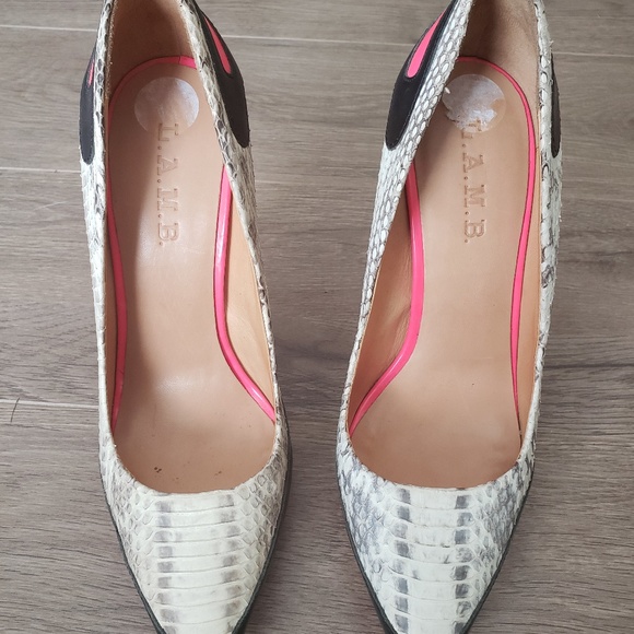 L.A.M.B. by Gwen Stefani Snake Print Pumps - Picture 2 of 4